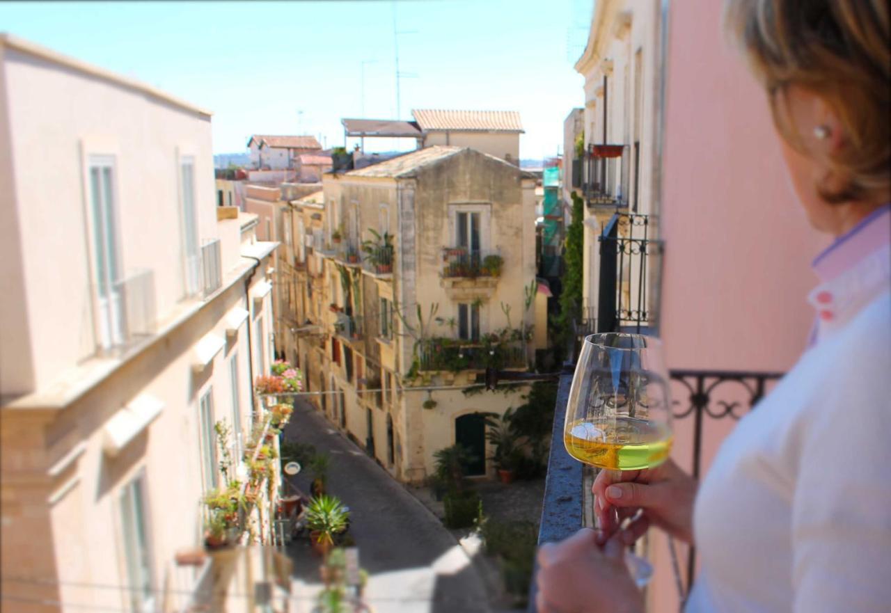 Casa Al Teatro Apartment Syracuse ภายนอก รูปภาพ